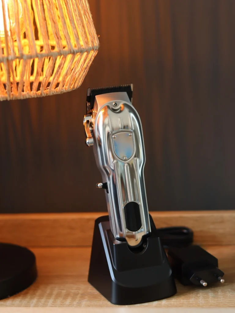 Revahs Clipper Two Pro oplader via laadstation Revahs Clipper Two Pro oplader via laadstation