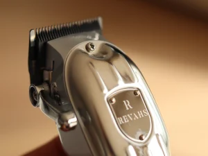 Revahs Clipper Two Pro precisietrimmer voor contouren Revahs Clipper Two Pro precisietrimmer voor contouren