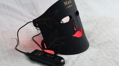 Review: Maxi Meilleur Pro Series LED Masker