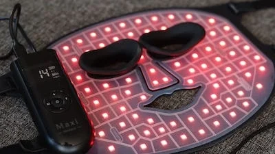 Review: Maxi Meilleur Pro Series LED Masker